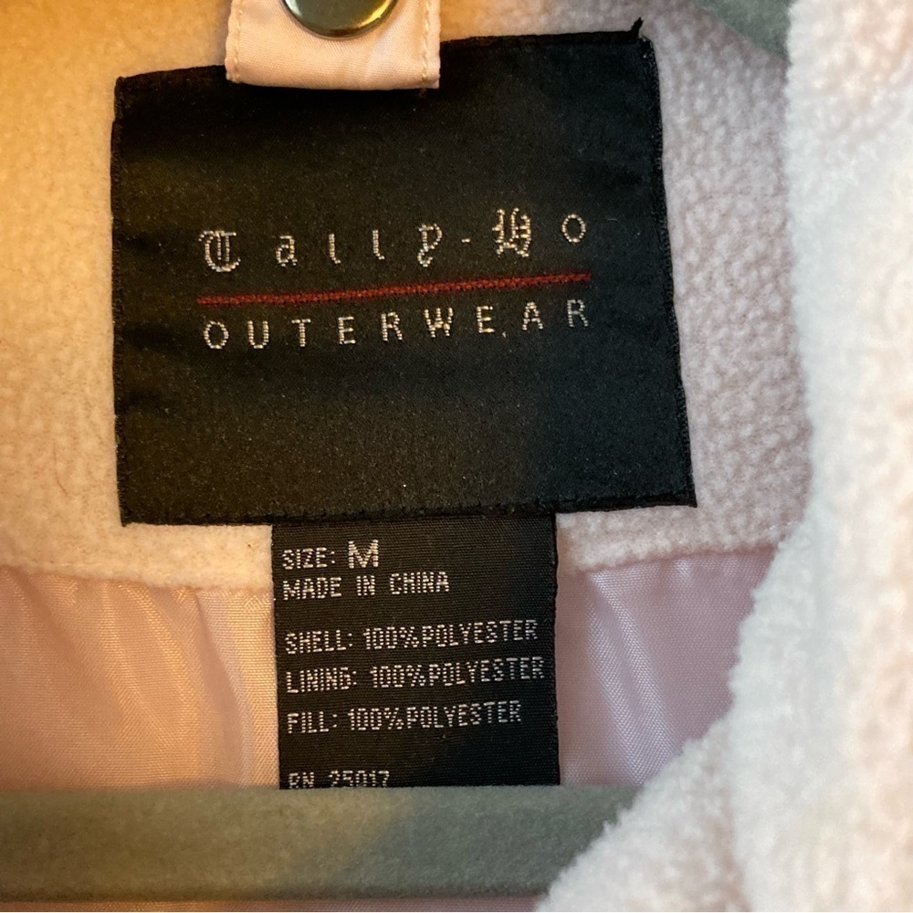 Women's Tally Ho Outerwear Pink Vest With Side Buckle Accents Size Medium - Picture 6 of 6